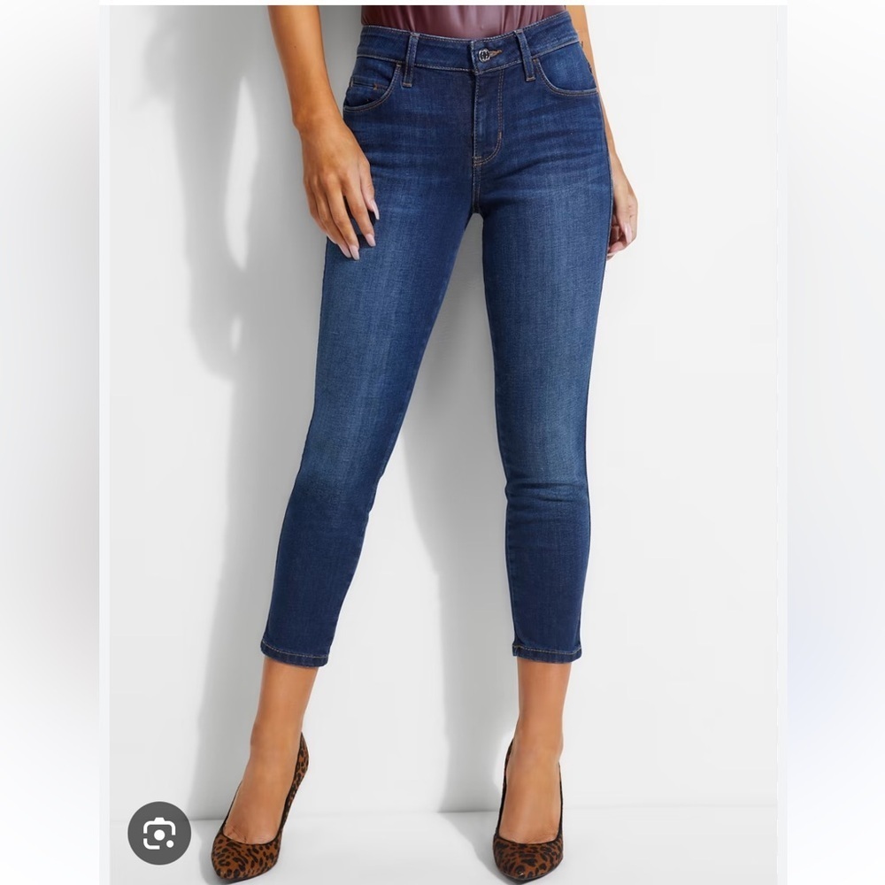 GUESS Sexy Curve cropped skinny jeans size 27
